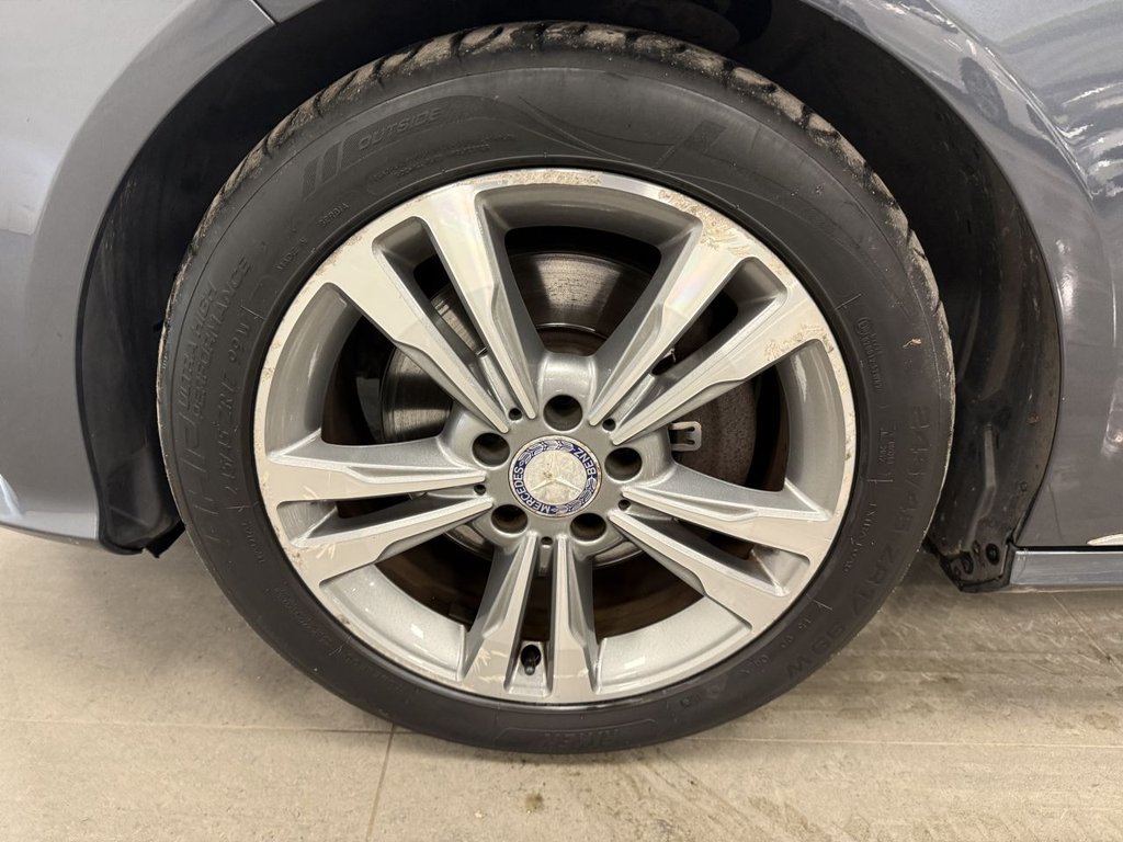 Used Mercedes-Benz E Class 2013 for sale - 76962488: Photo 46