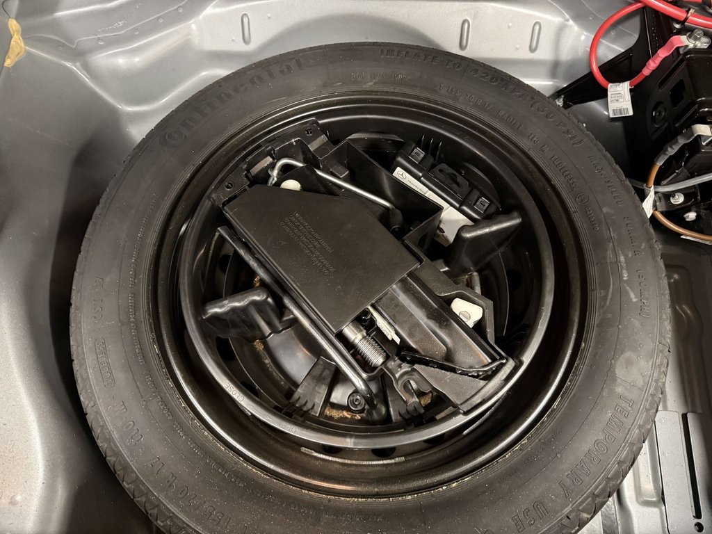 Used Mercedes-Benz E Class 2013 for sale - 76962488: Photo 48