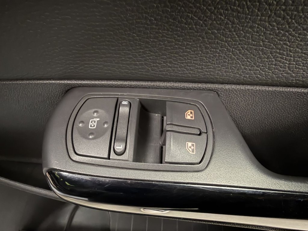 Used Vauxhall Corsa 2008 for sale - 78167366: Photo 15