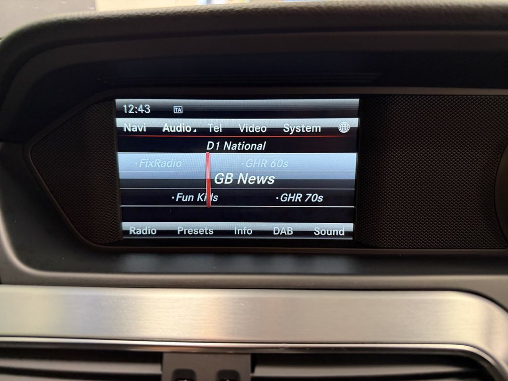 Used Mercedes-Benz C Class 2014 for sale - 77355771: Photo 24