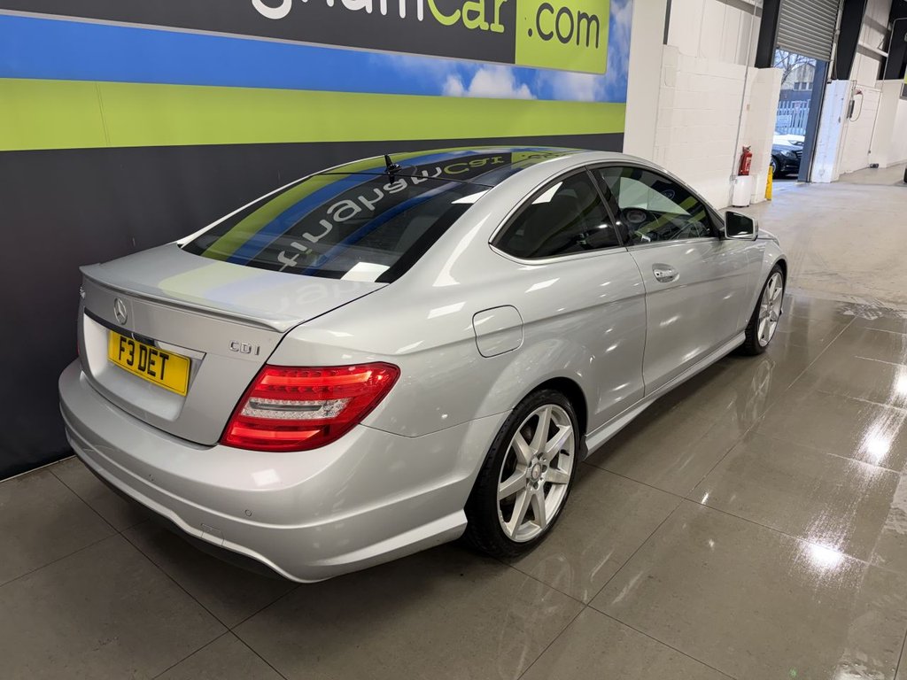 Used Mercedes-Benz C Class 2014 for sale - 77355771: Photo 7