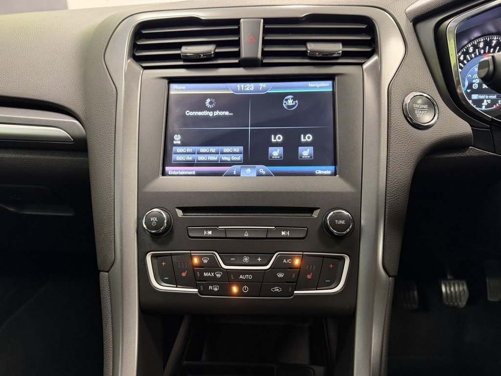 Used Ford Mondeo 2015 for sale - 78110324: Photo 24