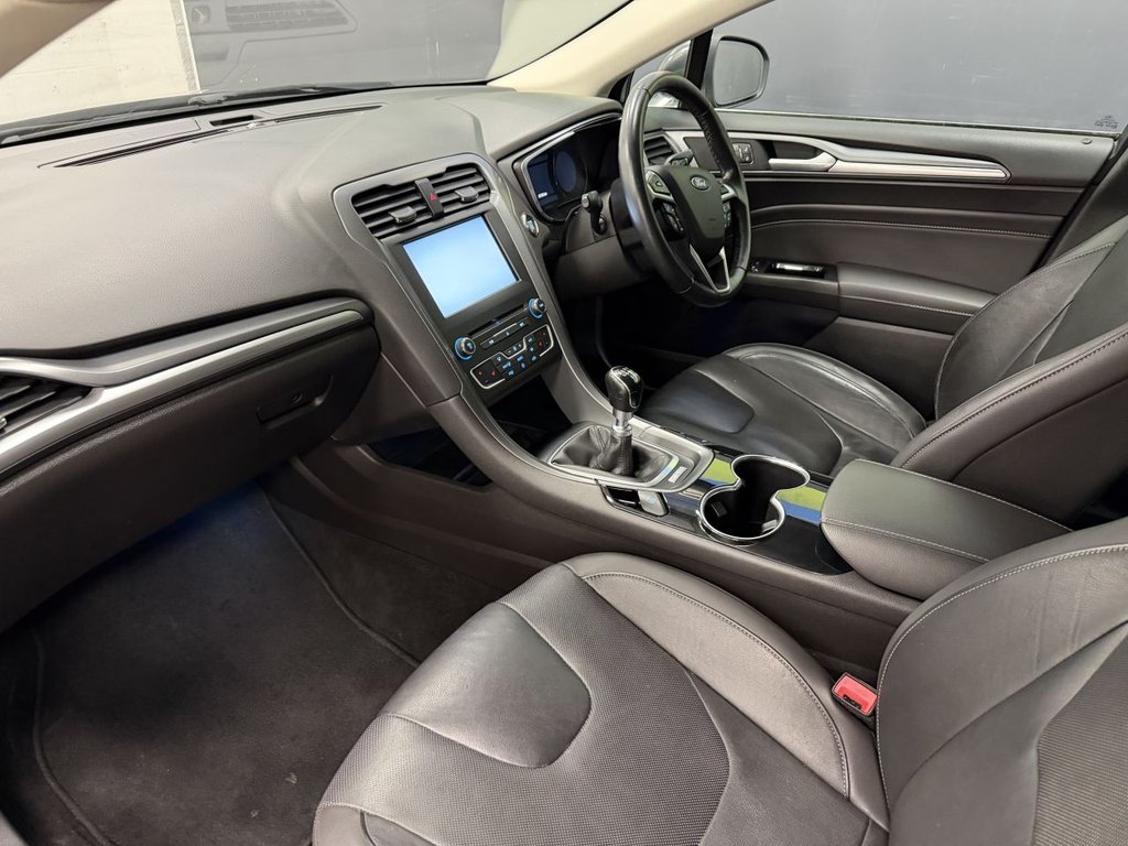 Used Ford Mondeo 2015 for sale - 78110324: Photo 31