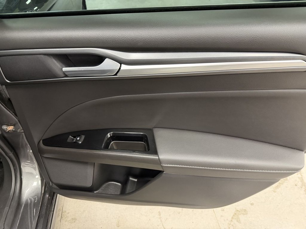 Used Ford Mondeo 2015 for sale - 78110324: Photo 34