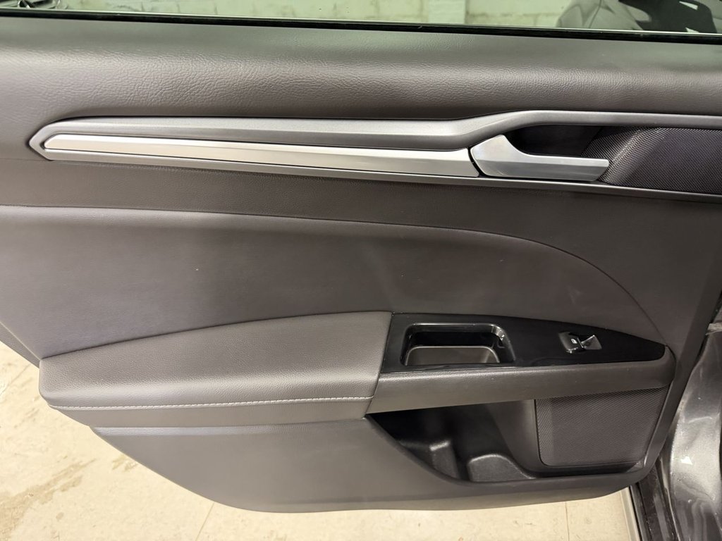 Used Ford Mondeo 2015 for sale - 78110324: Photo 38