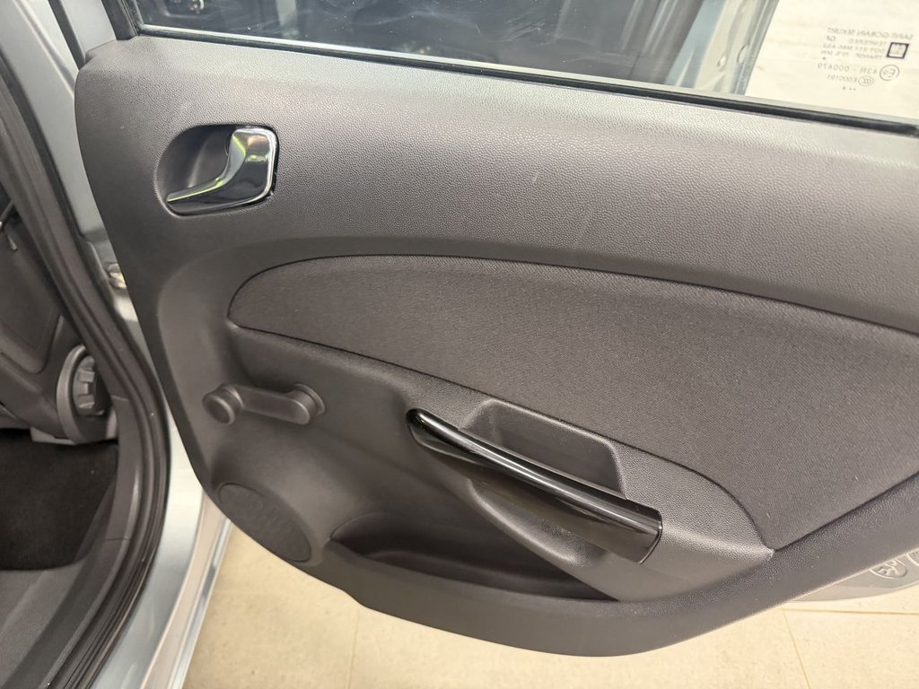 Used Vauxhall Corsa 2014 for sale - 77936319: Photo 37