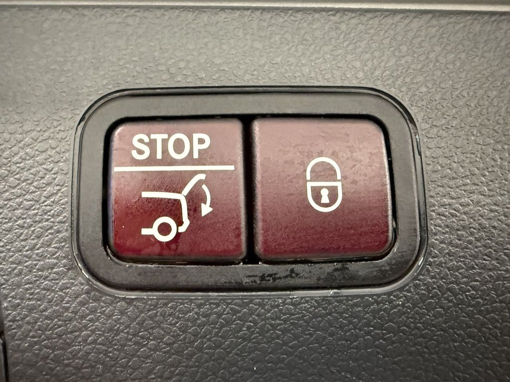 Used Mercedes-Benz GLC 2015 for sale - 76751435: Photo 13