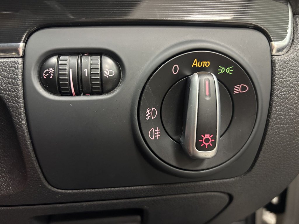 Used Volkswagen Golf 2012 for sale - 77477492: Photo 19