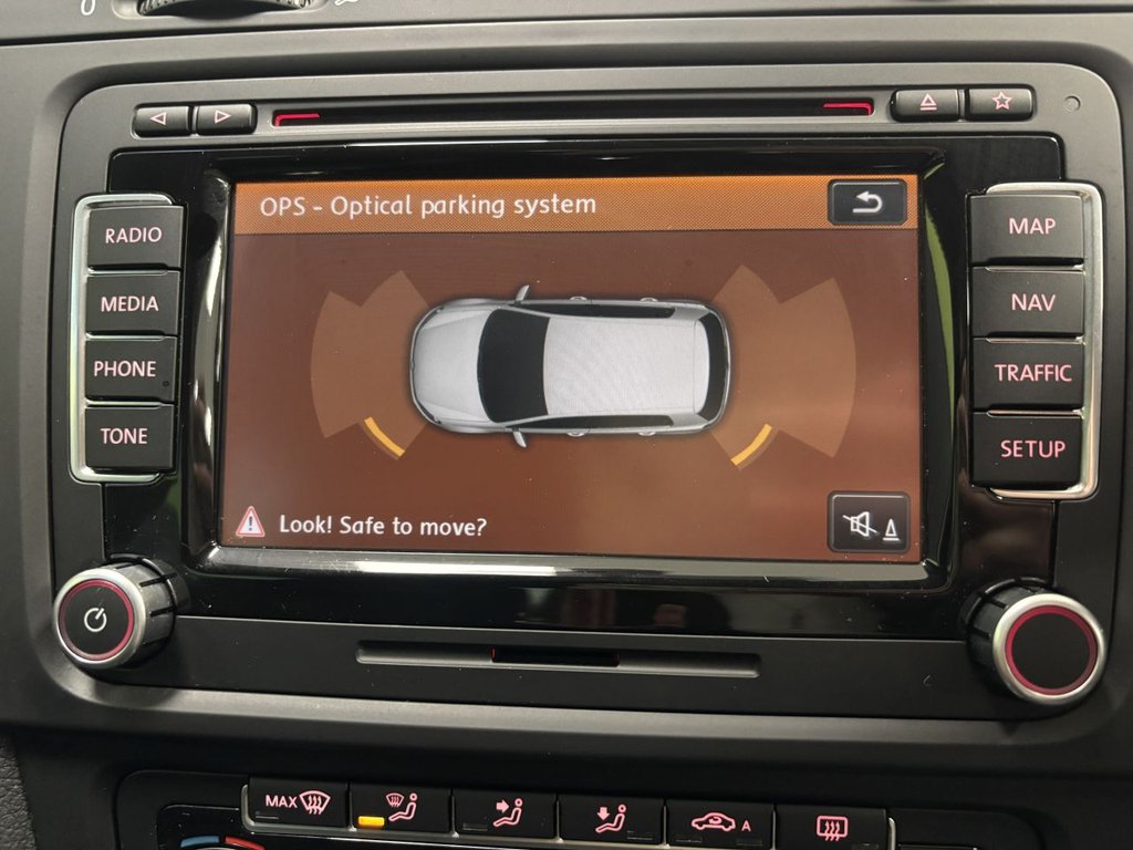 Used Volkswagen Golf 2012 for sale - 77477492: Photo 21