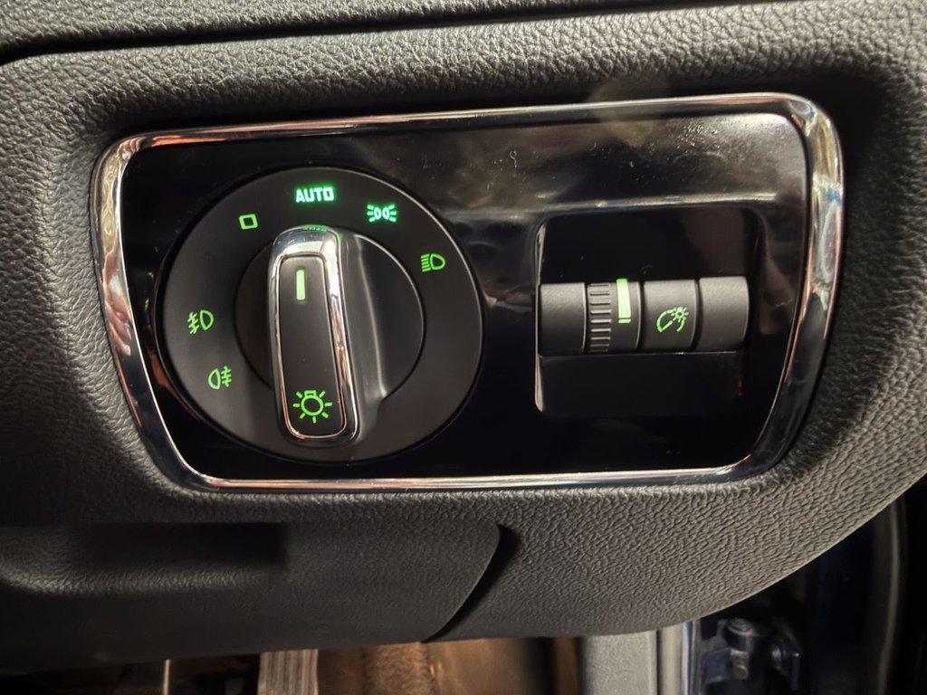 Used Skoda Superb 2013 for sale - 77891177: Photo 16