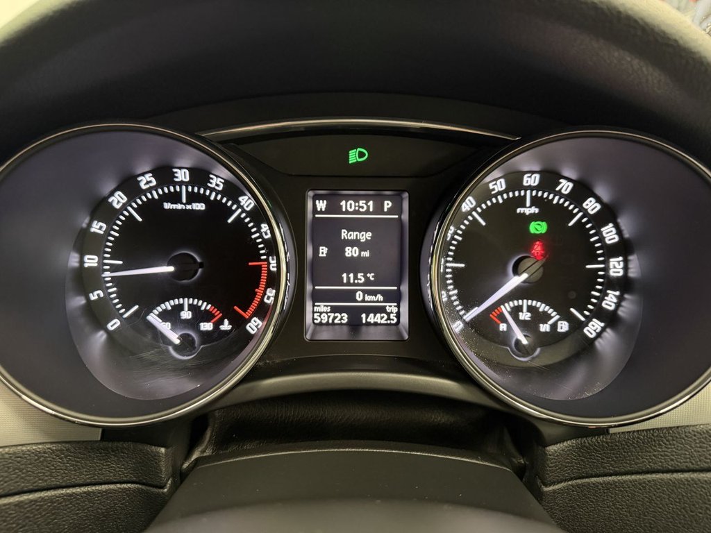 Used Skoda Superb 2013 for sale - 77891177: Photo 19