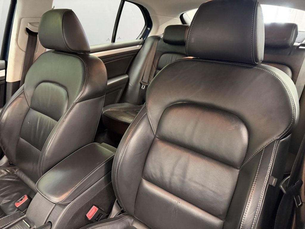 Used Skoda Superb 2013 for sale - 77891177: Photo 32