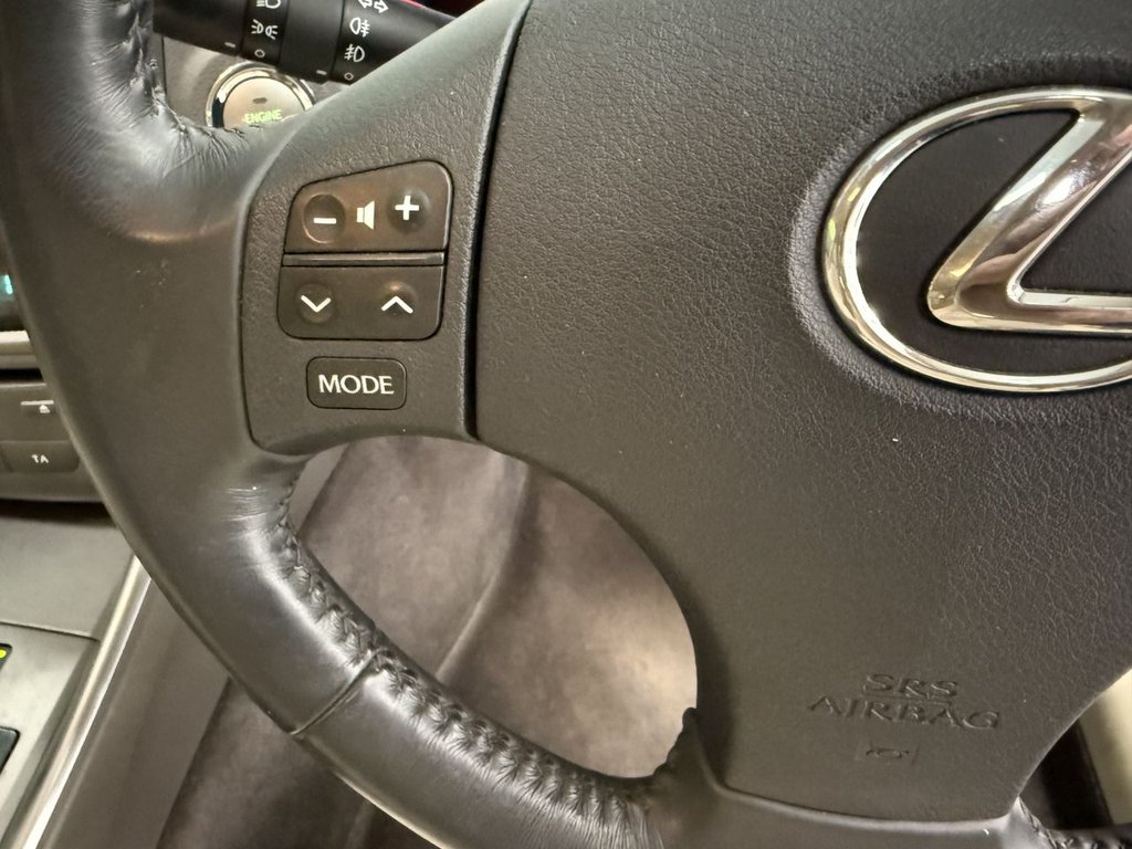 Used Lexus IS 2011 for sale - 76385838: Photo 19