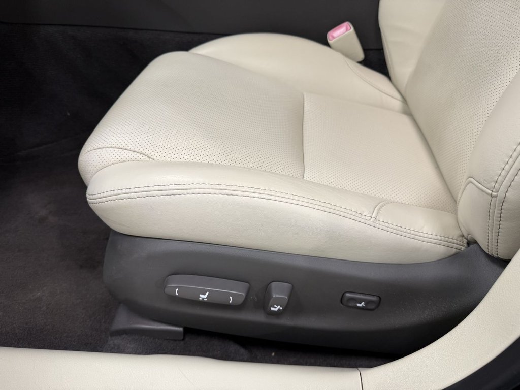 Used Lexus IS 2011 for sale - 76385838: Photo 31