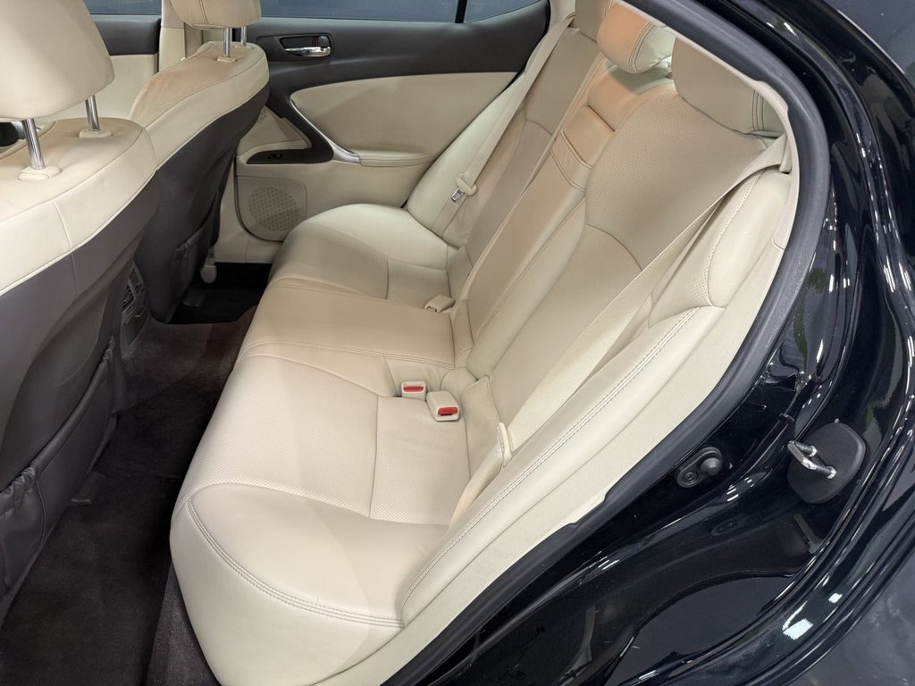 Used Lexus IS 2011 for sale - 76385838: Photo 33