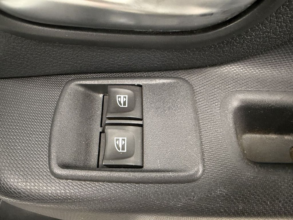 Used Dacia Sandero Stepway 2017 for sale - 78200300: Photo 15