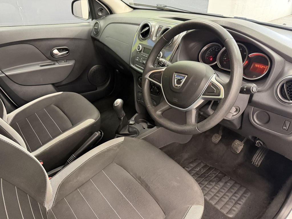 Used Dacia Sandero Stepway 2017 for sale - 78200300: Photo 16