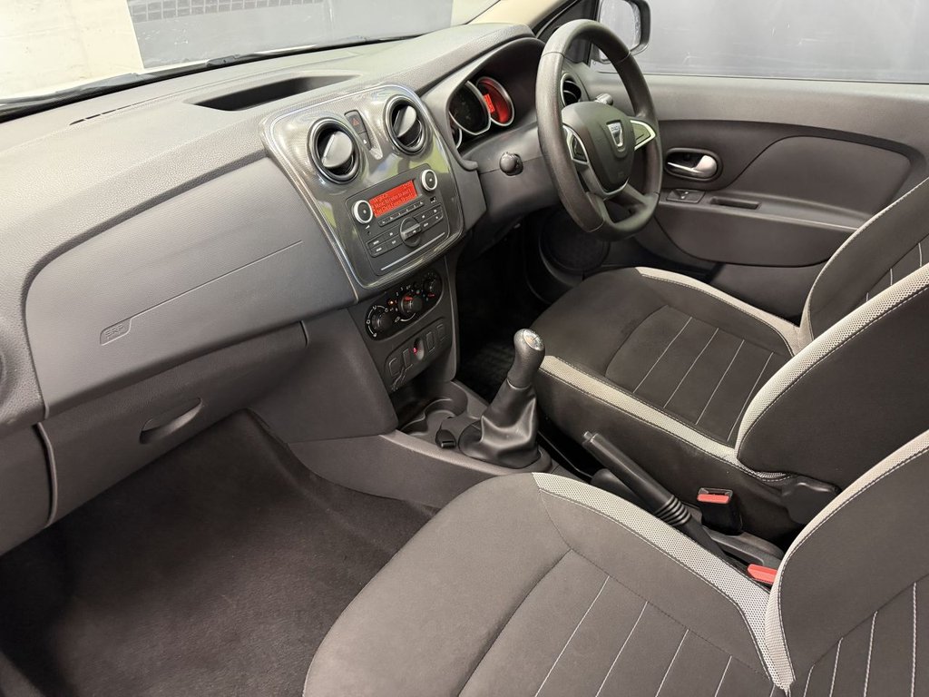 Used Dacia Sandero Stepway 2017 for sale - 78200300: Photo 24