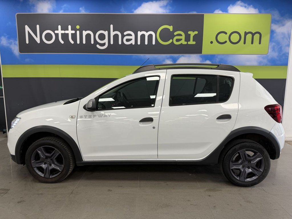 Used Dacia Sandero Stepway 2017 for sale - 78200300: Photo 9
