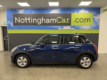 Used MINI Hatch 2017 for sale - 76520353: Photo