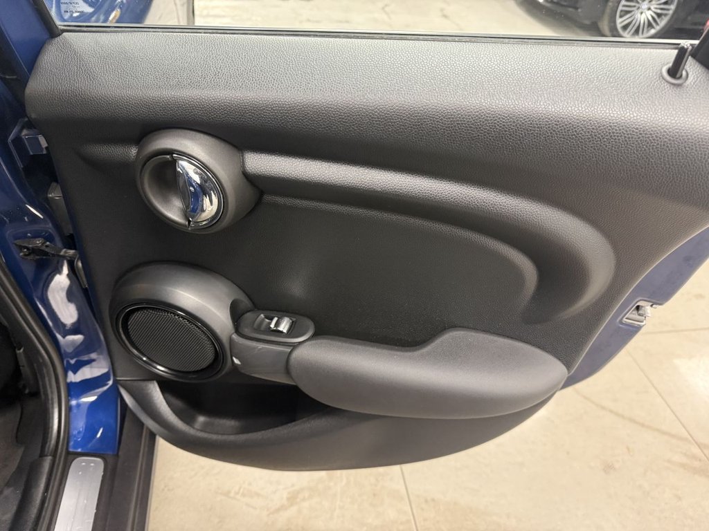 Used MINI Hatch 2017 for sale - 76520353: Photo 41