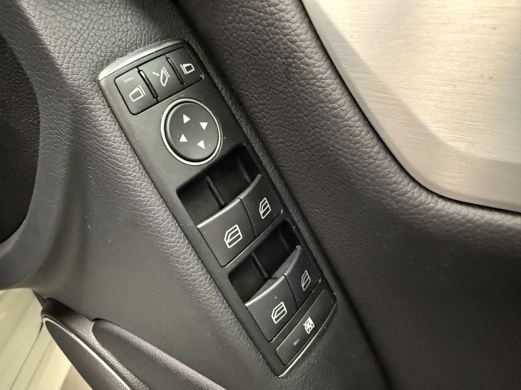 Used Mercedes-Benz C Class 2012 for sale - 76313243: Photo 13