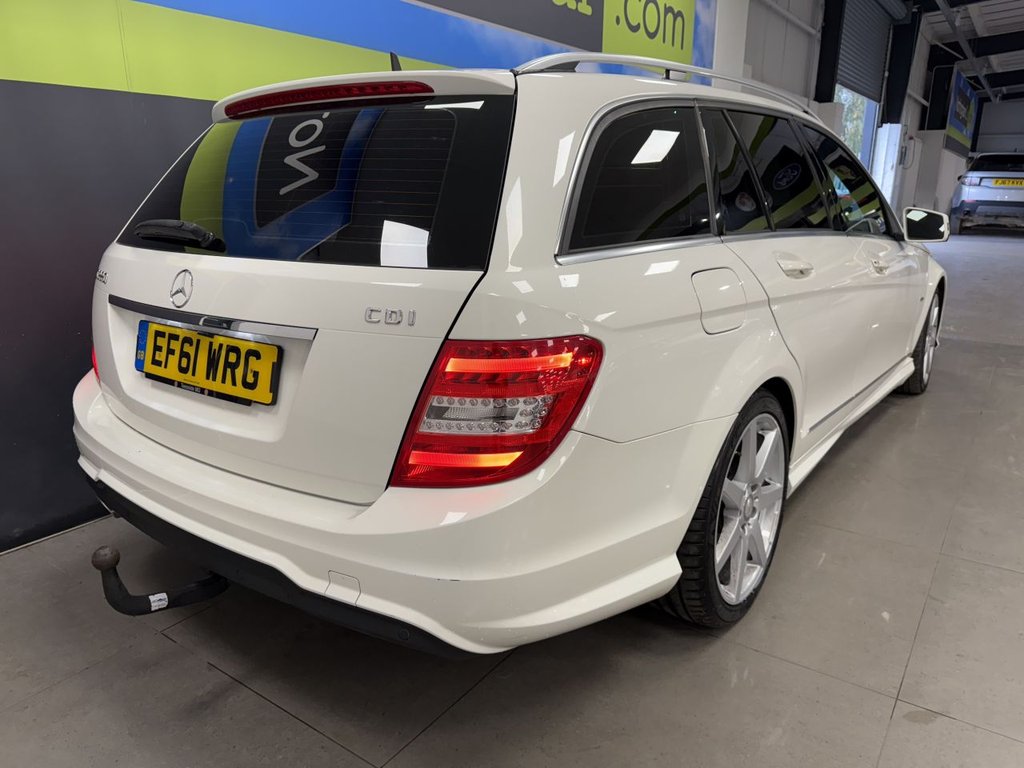 Used Mercedes-Benz C Class 2012 for sale - 76313243: Photo 5