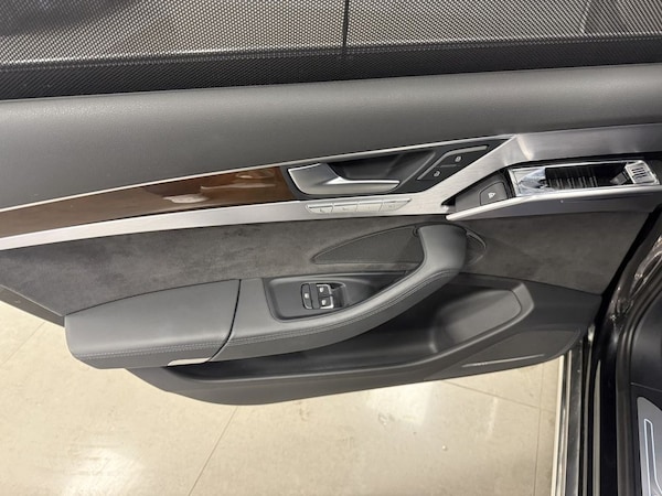 Used Audi A8 2016 for sale - 76210541: Photo 40