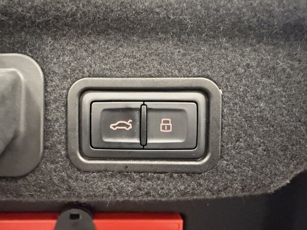 Used Audi A8 2016 for sale - 76210541: Photo 48