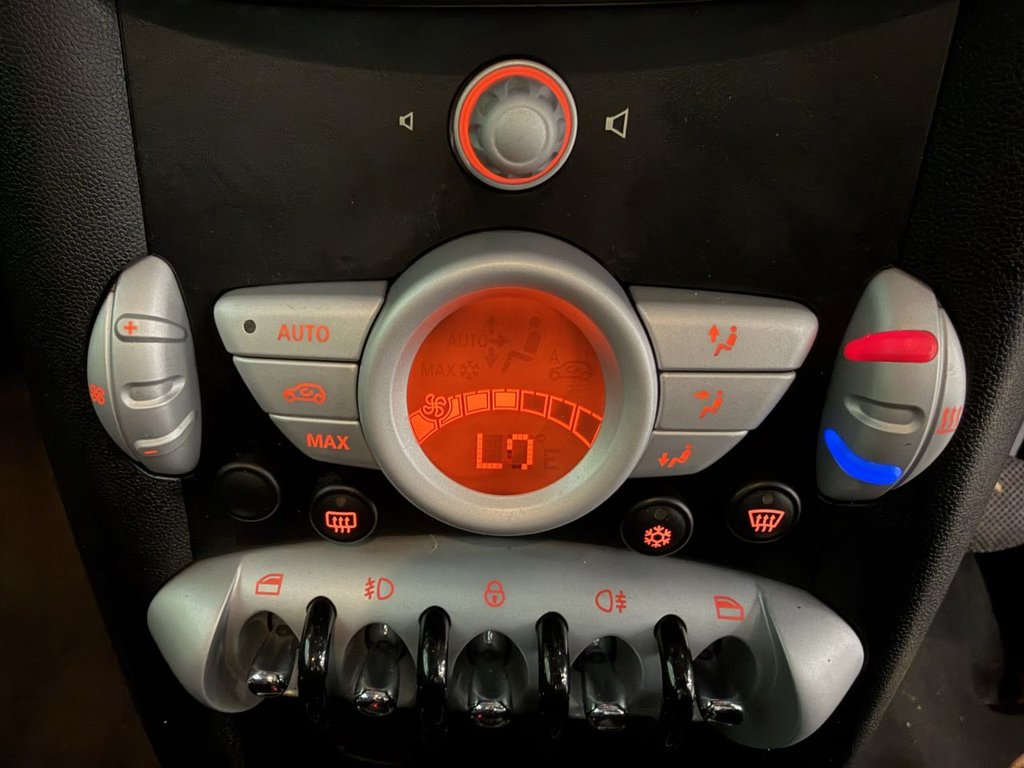 Used MINI Hatch 2010 for sale - 78167242: Photo 22