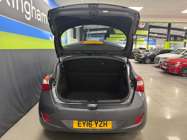Used Hyundai i30 2016 for sale - 76235608: Photo 12