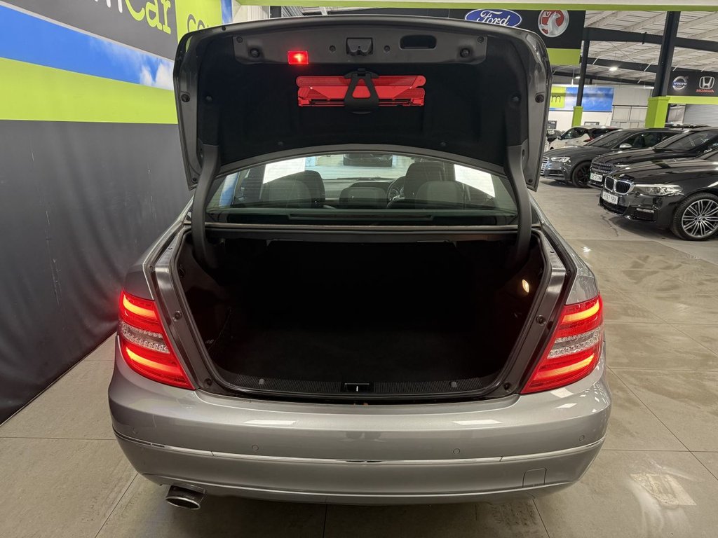 Used Mercedes-Benz C Class 2011 for sale - 76563341: Photo 12