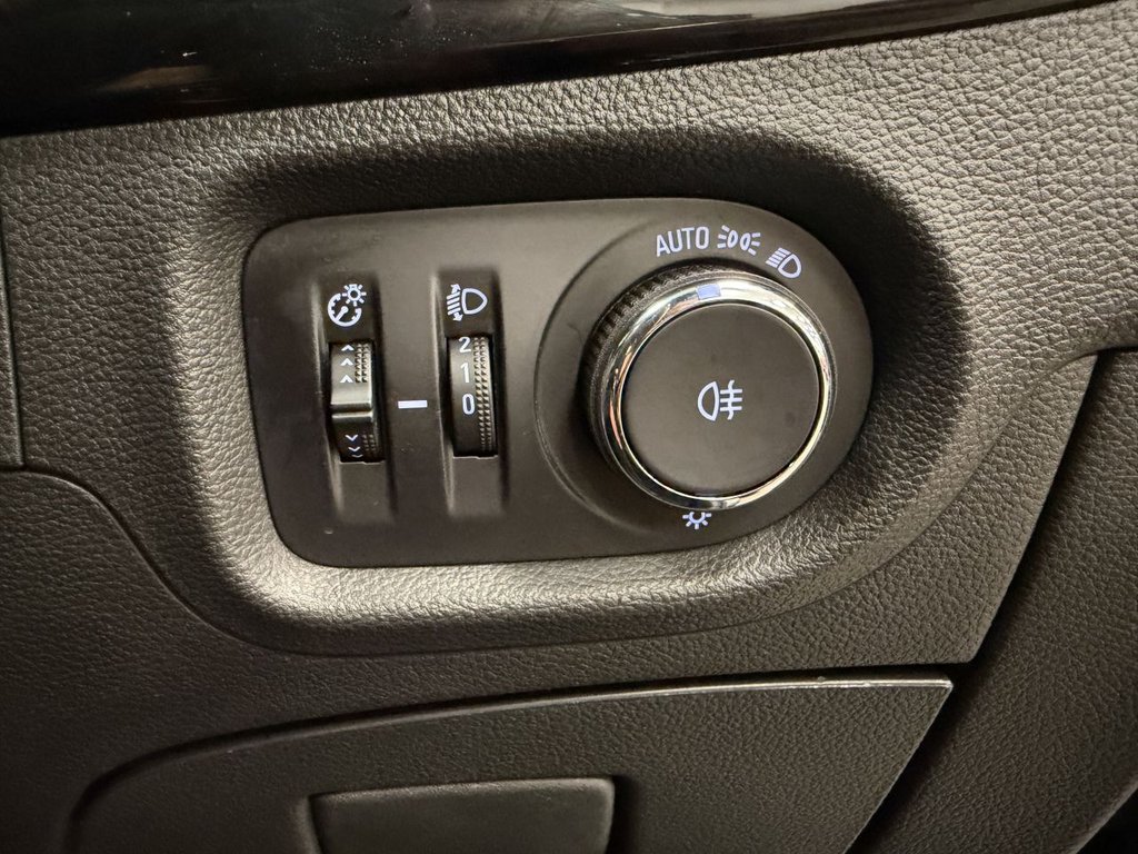 Used Vauxhall Astra 2018 for sale - 78082376: Photo 22