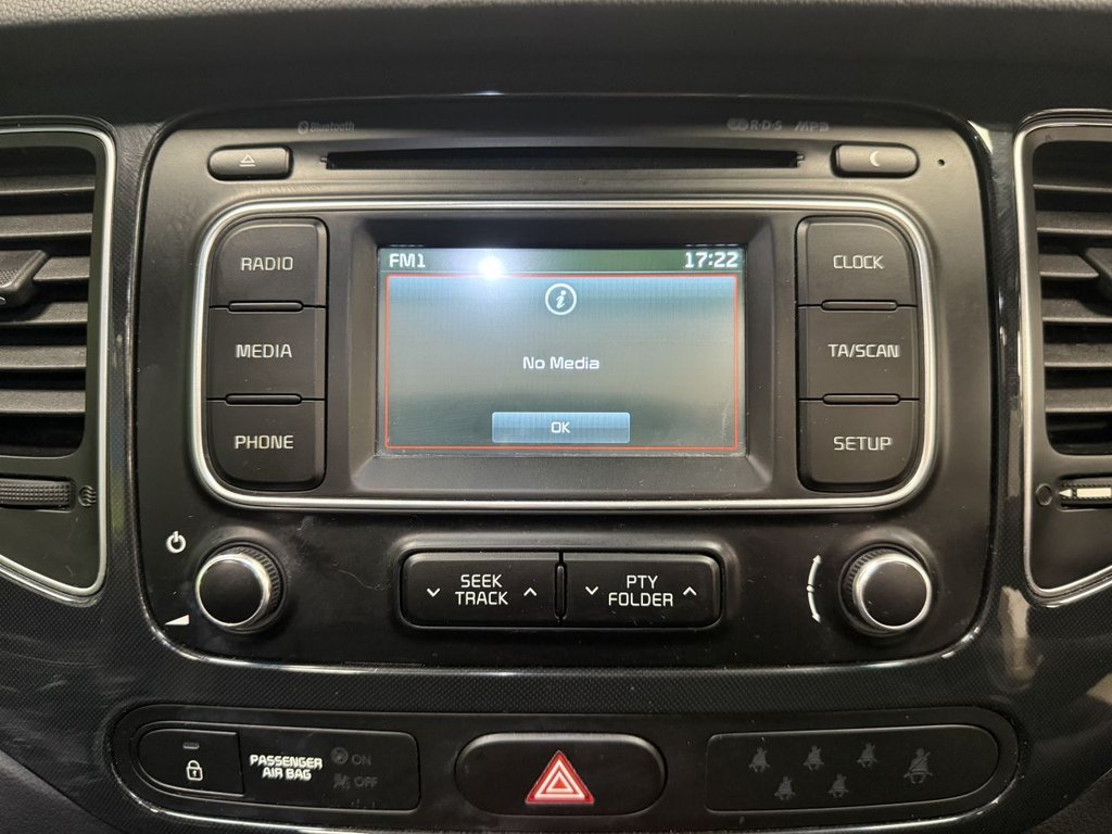 Used Kia Carens 2014 for sale - 76821069: Photo 29