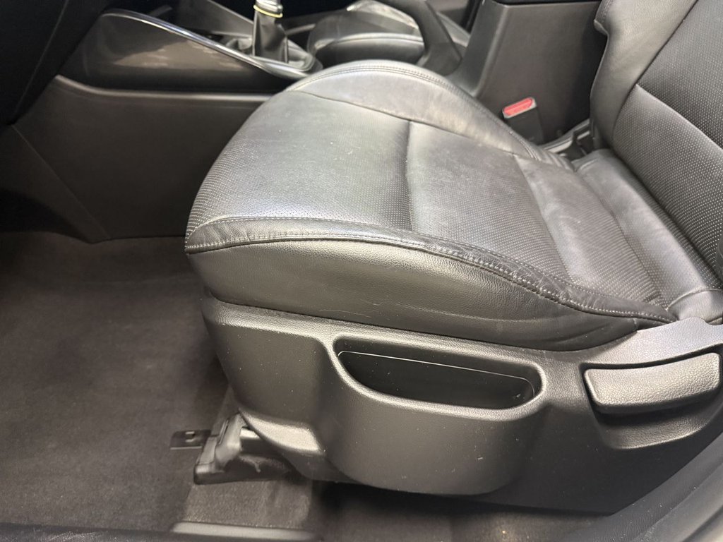 Used Kia Carens 2014 for sale - 76821069: Photo 35