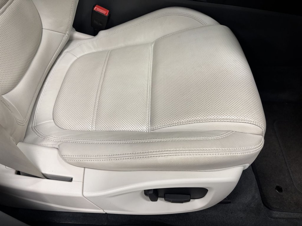 Used Jaguar E-Pace 2018 for sale - 77534494: Photo 16