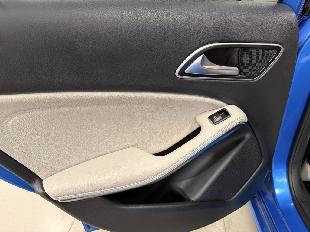 Used Mercedes-Benz A-Class 2016 for sale - 77594273: Photo 31