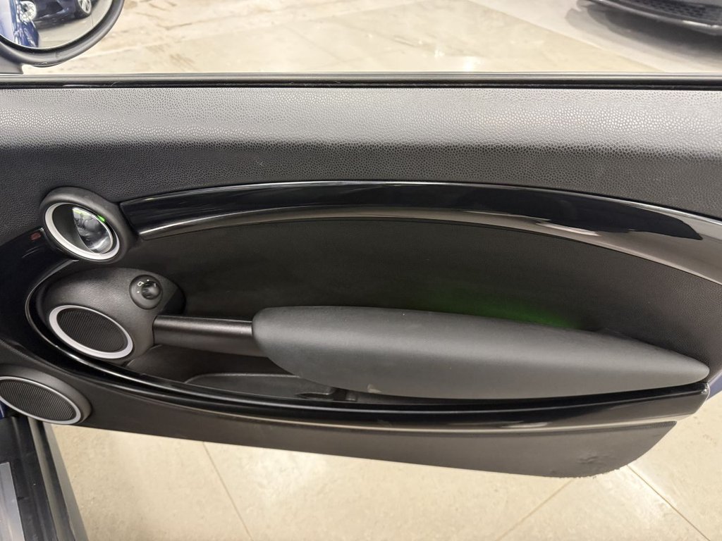 Used MINI Convertible 2014 for sale - 76798197: Photo 24