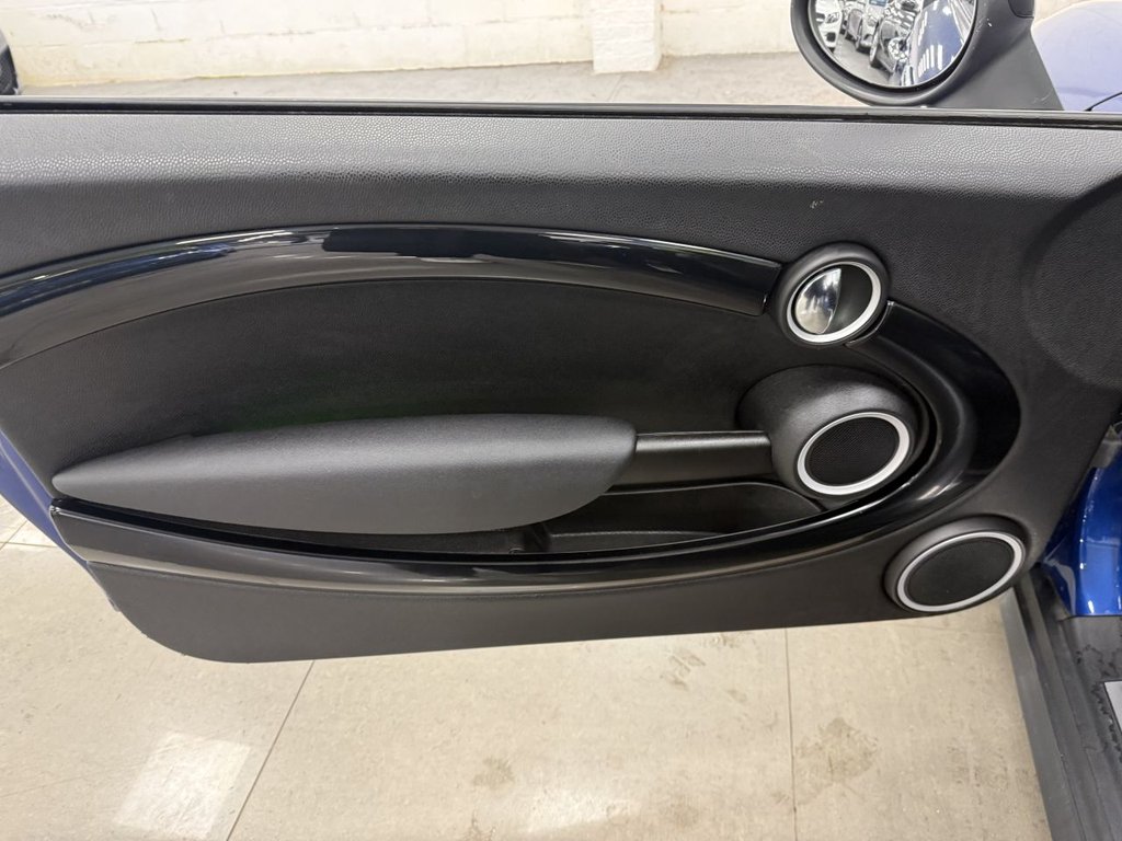 Used MINI Convertible 2014 for sale - 76798197: Photo 36