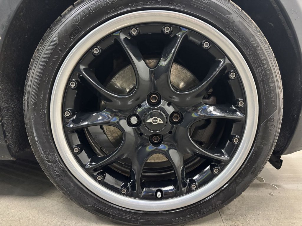 Used MINI Convertible 2010 for sale - 77436808: Photo 33