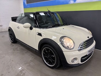 Used MINI Convertible 2010 for sale - 77436808: Photo