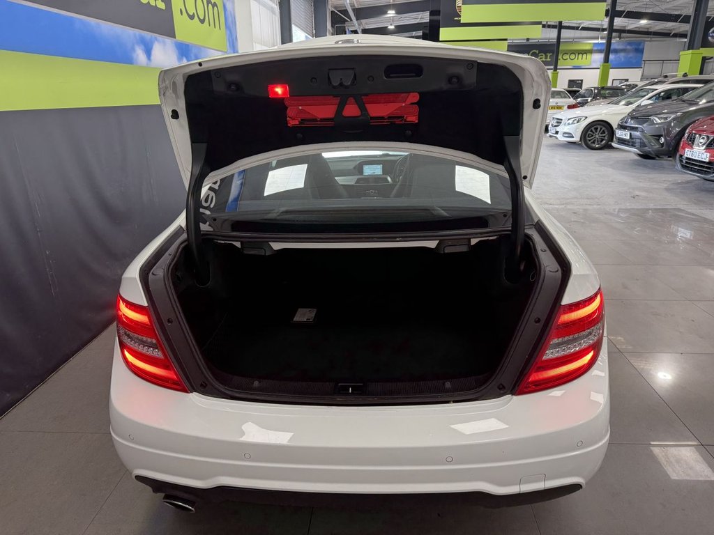 Used Mercedes-Benz C Class 2015 for sale - 76266616: Photo 13