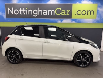 Used Toyota Yaris 2016 for sale - 79323180: Photo