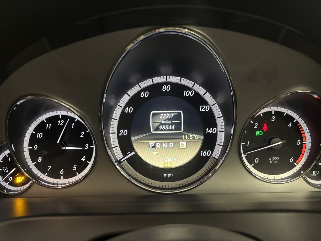 Used Mercedes-Benz E Class 2012 for sale - 77534466: Photo 25