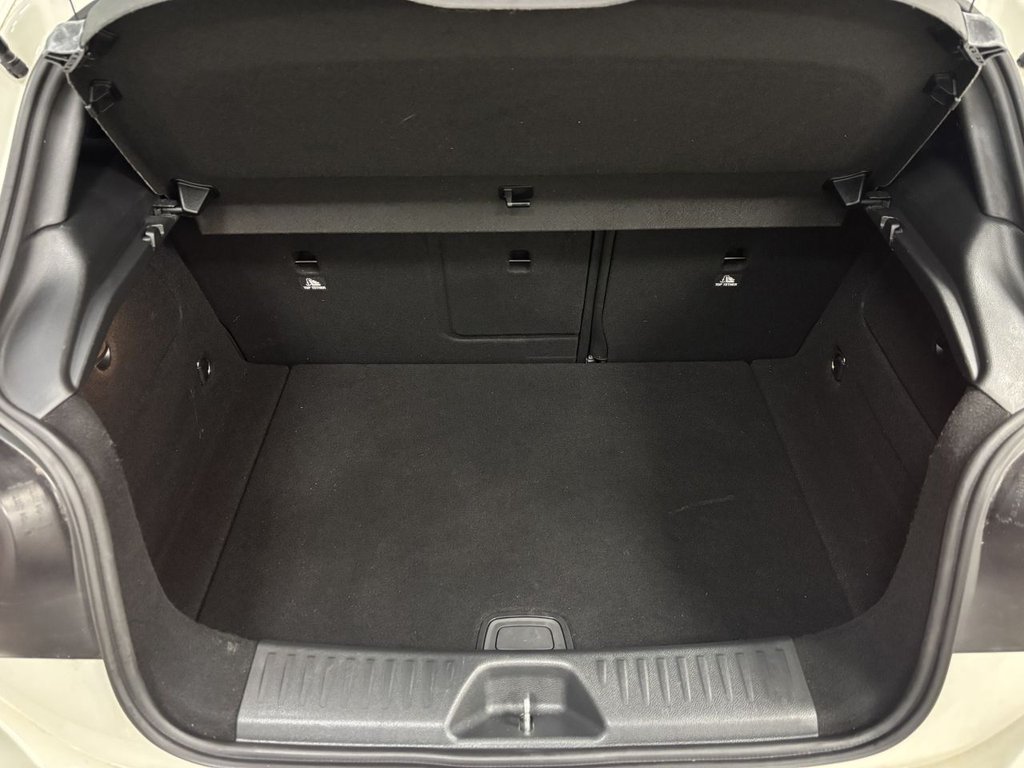 Used Mercedes-Benz A-Class 2015 for sale - 77477268: Photo 8