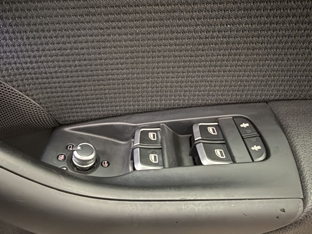 Used Audi Q3 2015 for sale - 77236458: Photo 15