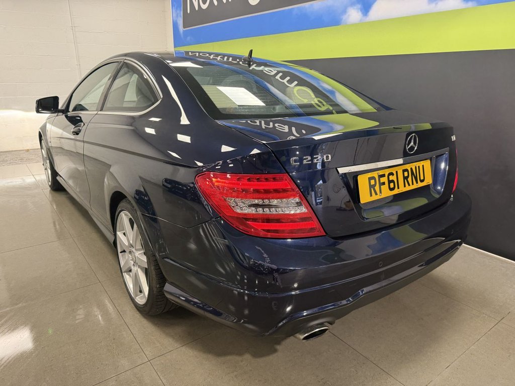 Used Mercedes-Benz C Class 2011 for sale - 76563340: Photo 11