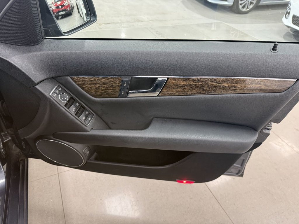 Used Mercedes-Benz C Class 2011 for sale - 76962427: Photo 13