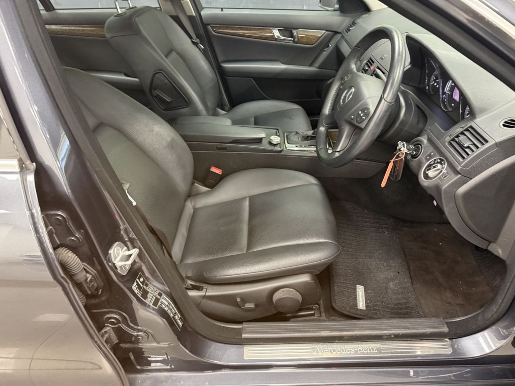 Used Mercedes-Benz C Class 2011 for sale - 76962427: Photo 15