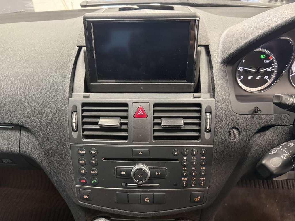 Used Mercedes-Benz C Class 2011 for sale - 76962427: Photo 26